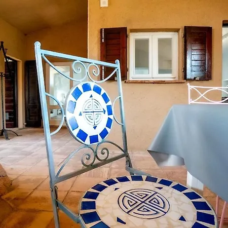 Designer Among Rocks, Art And Endless Blue Apartment Costa Paradiso